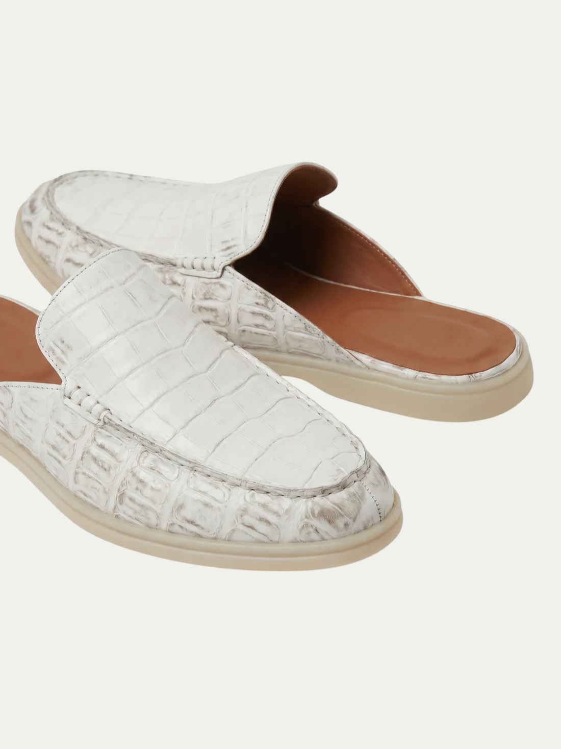 The Croco White Yacht Mule