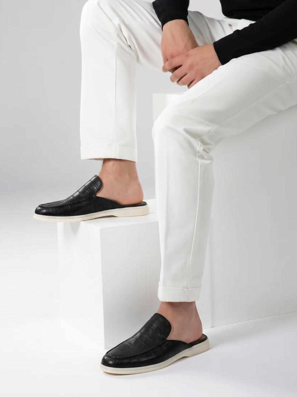 The Croco Black Yacht Mule
