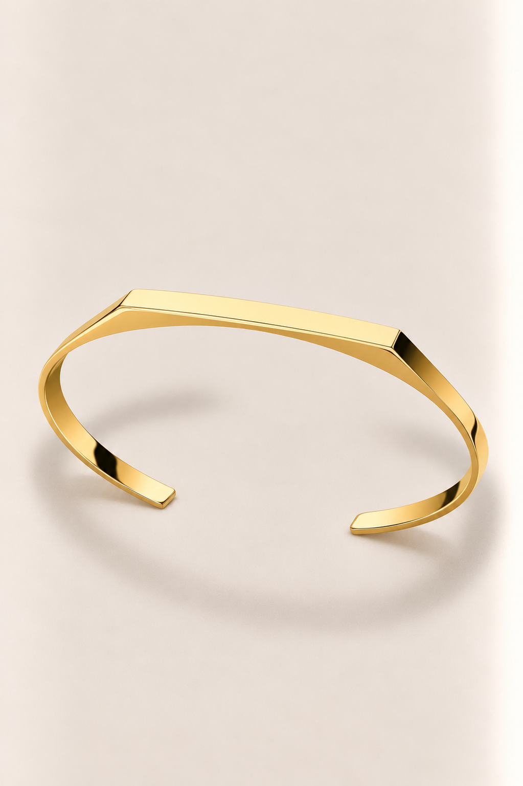 Das Aura Siegelarmband in Gold