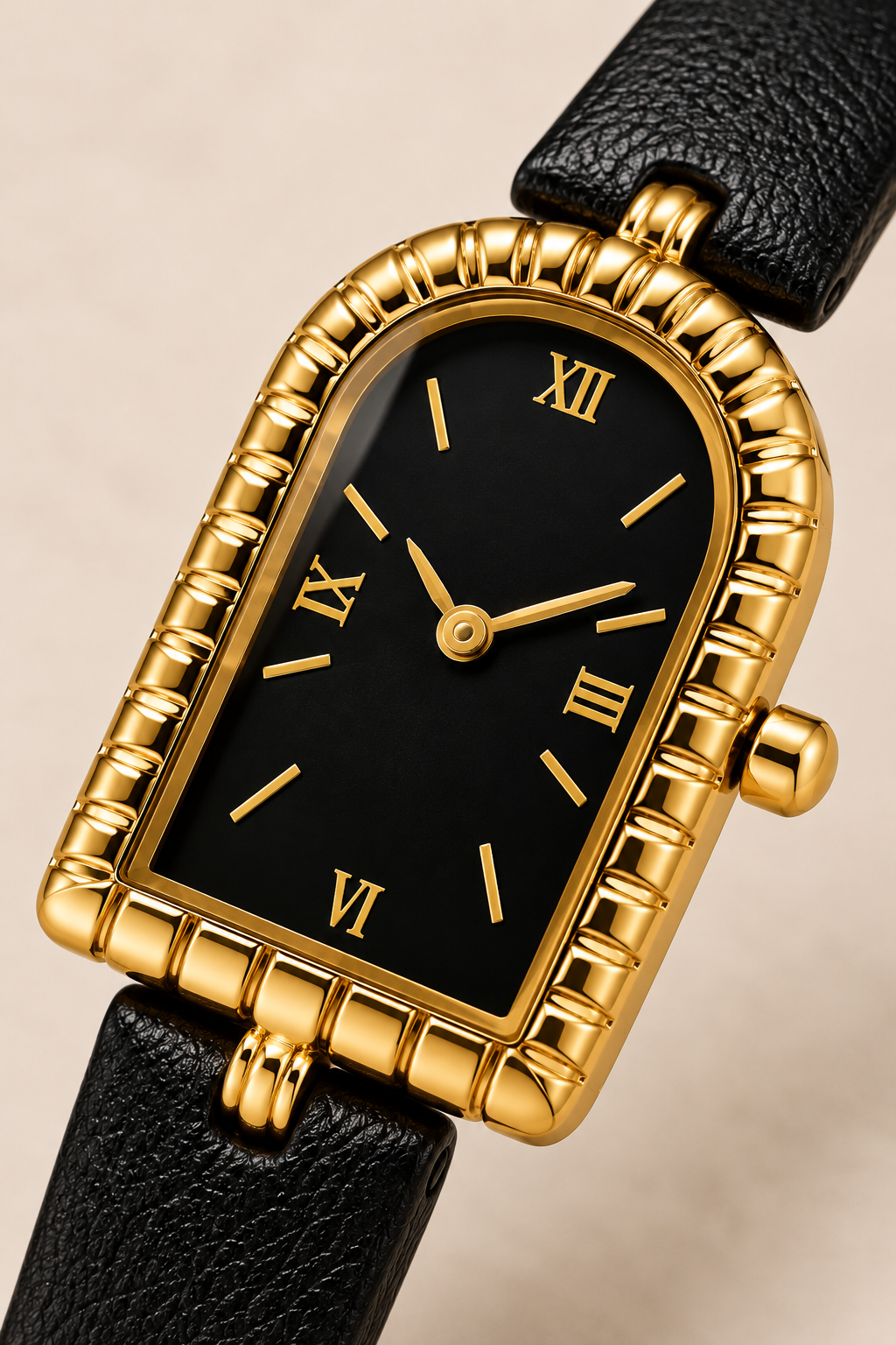 Die Amalfi-Uhr in Schwarz/Gold