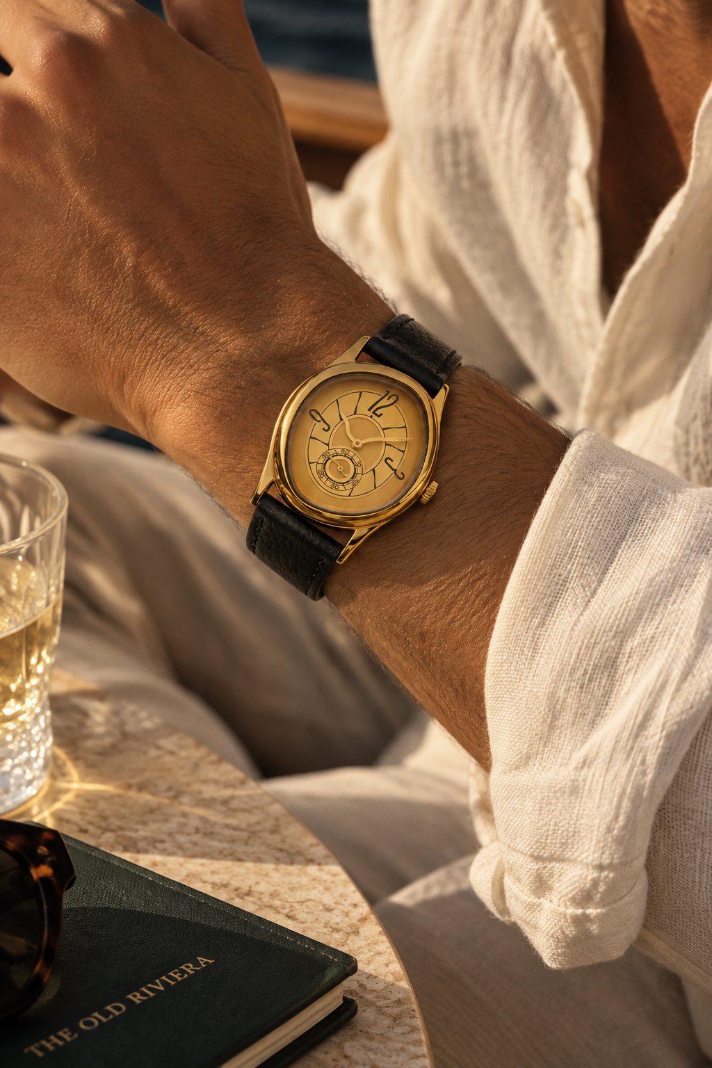 The Heritage Black/Gold Watch