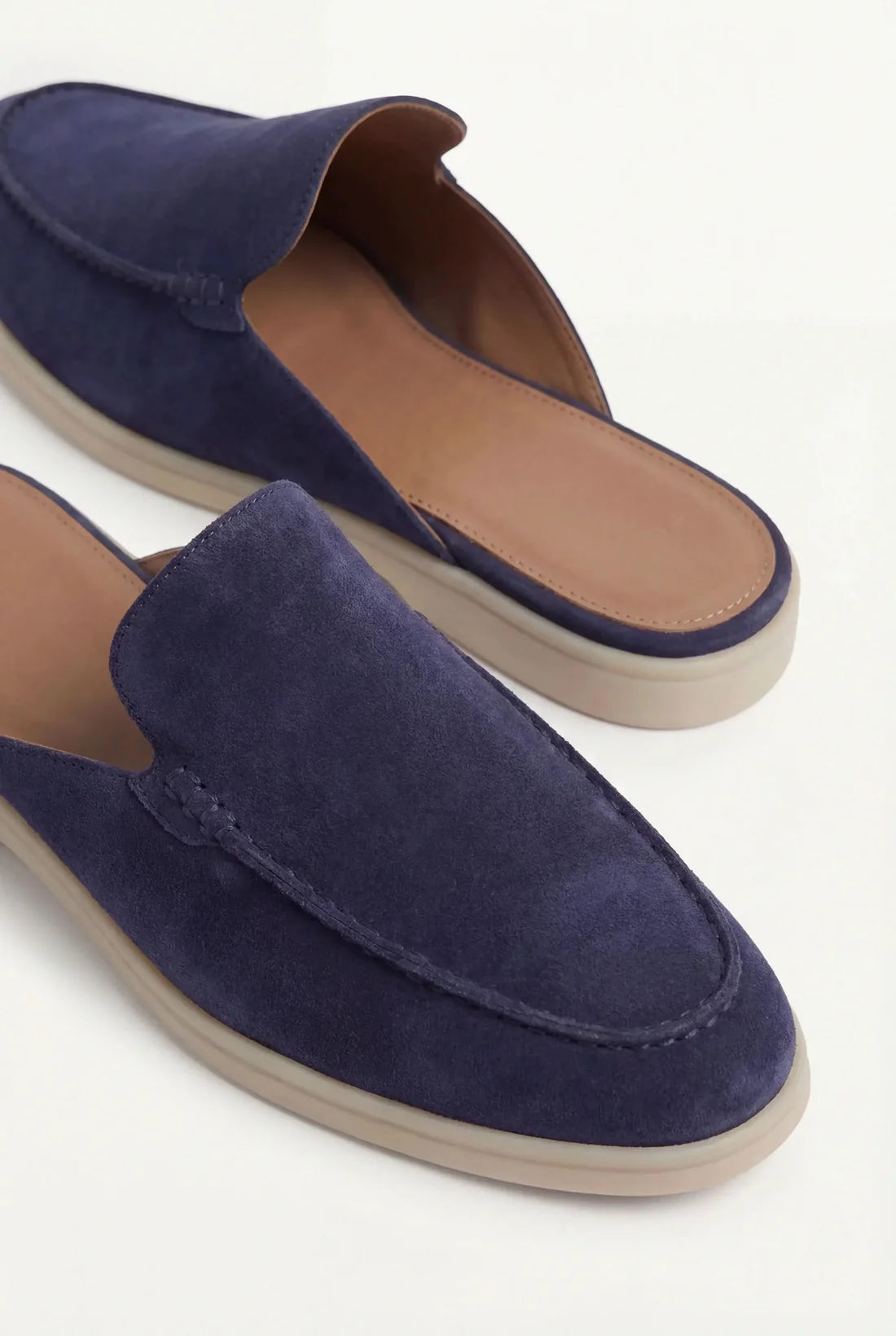 The Portofino Navy Yacht Mule