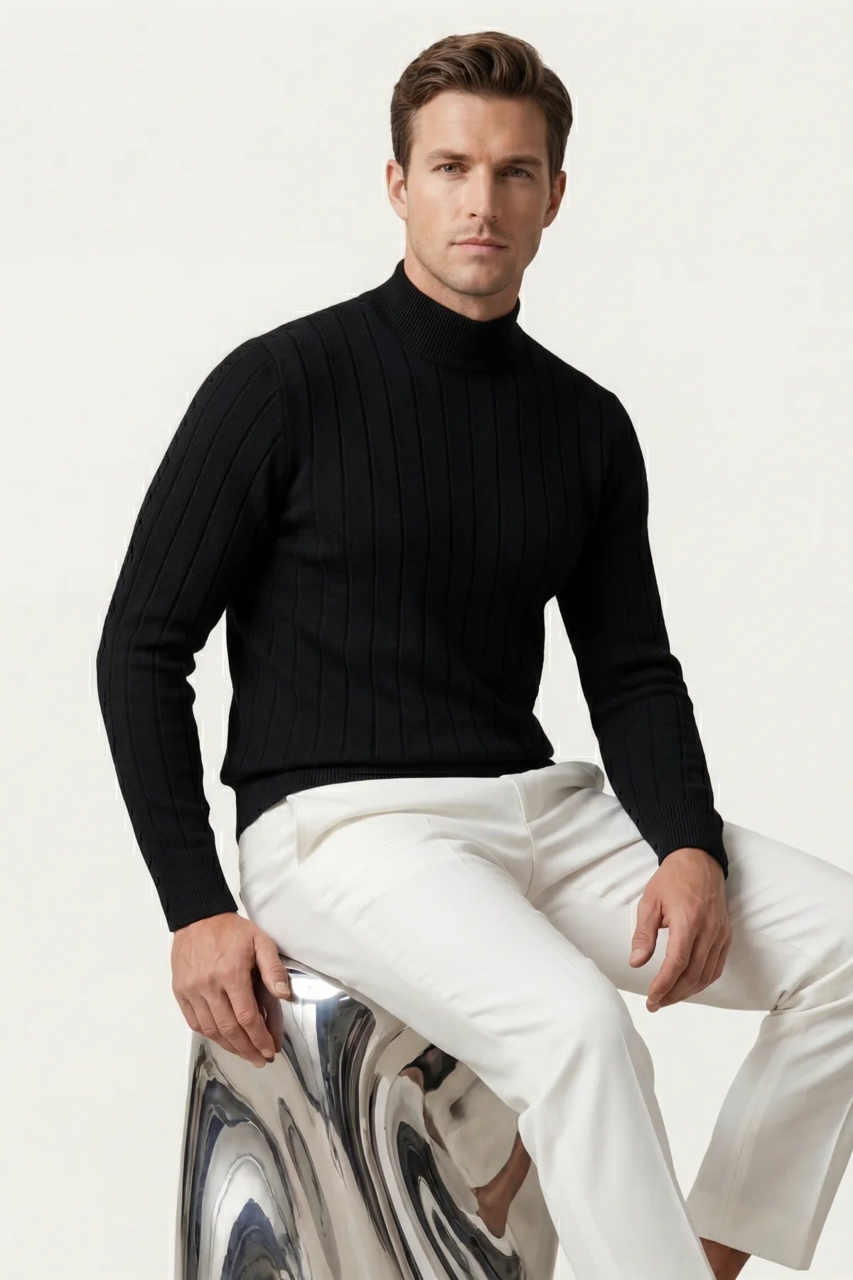 The Bolzano Wool Black Turtleneck