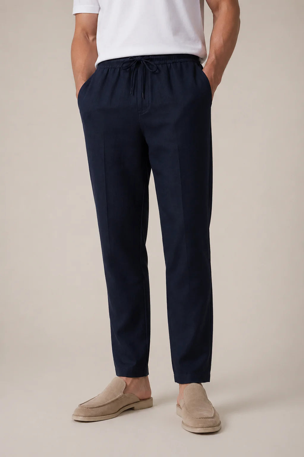 The Ostuni Linen Navy Trousers