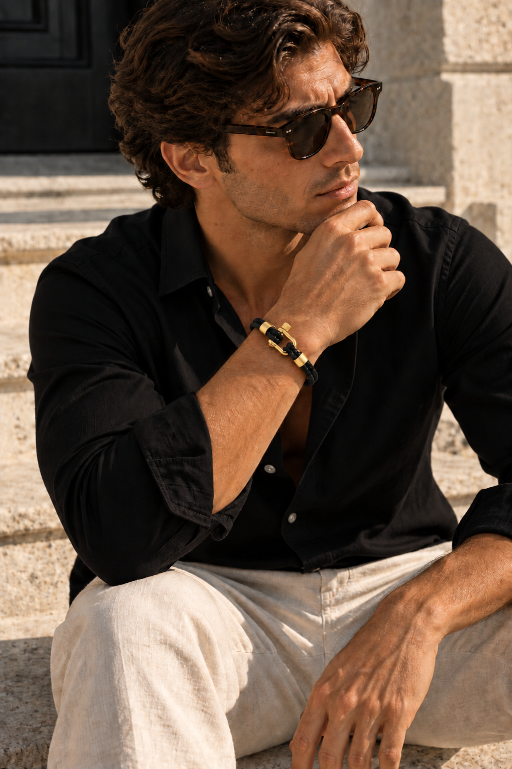 The Anchor Black/Gold Bracelet
