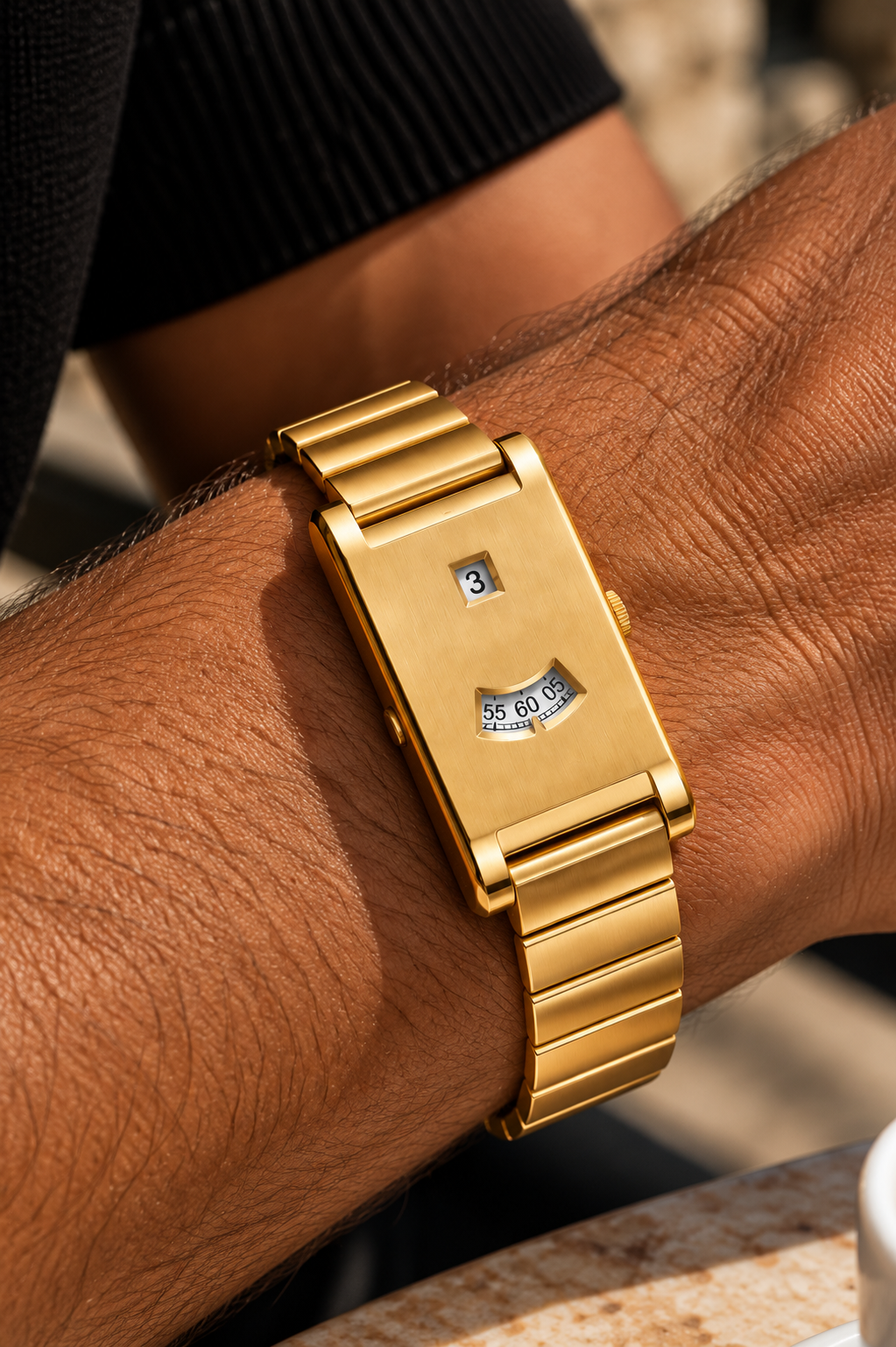Die Dolcevita Total Gold Uhr